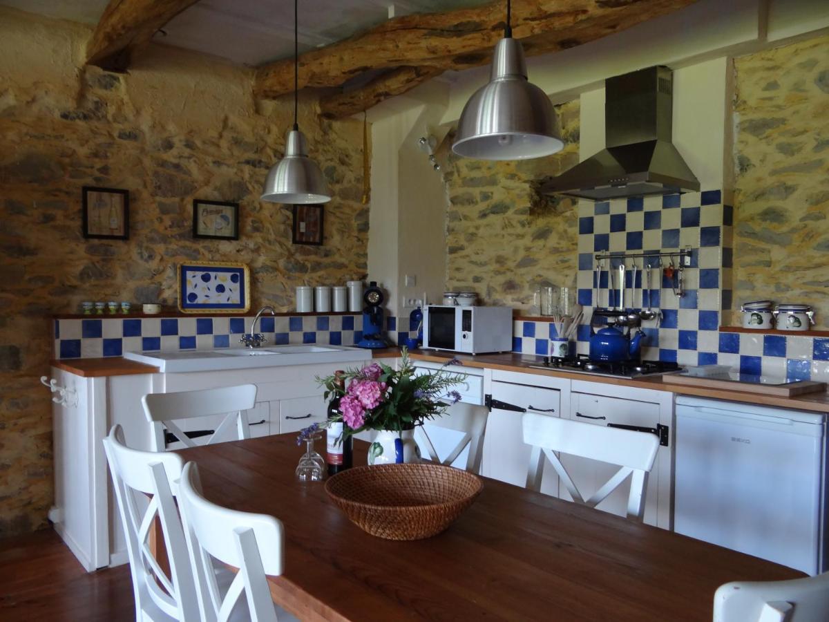 Gites Pyrenees Les Trois Montagnes Ganties Exterior photo
