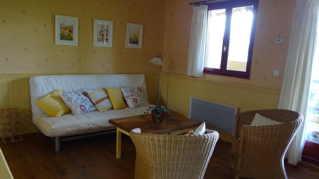 Gites Pyrenees Les Trois Montagnes Ganties Room photo