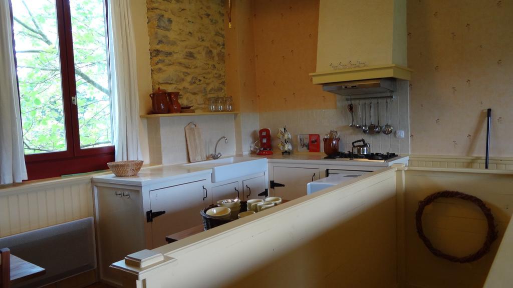 Gites Pyrenees Les Trois Montagnes Ganties Room photo