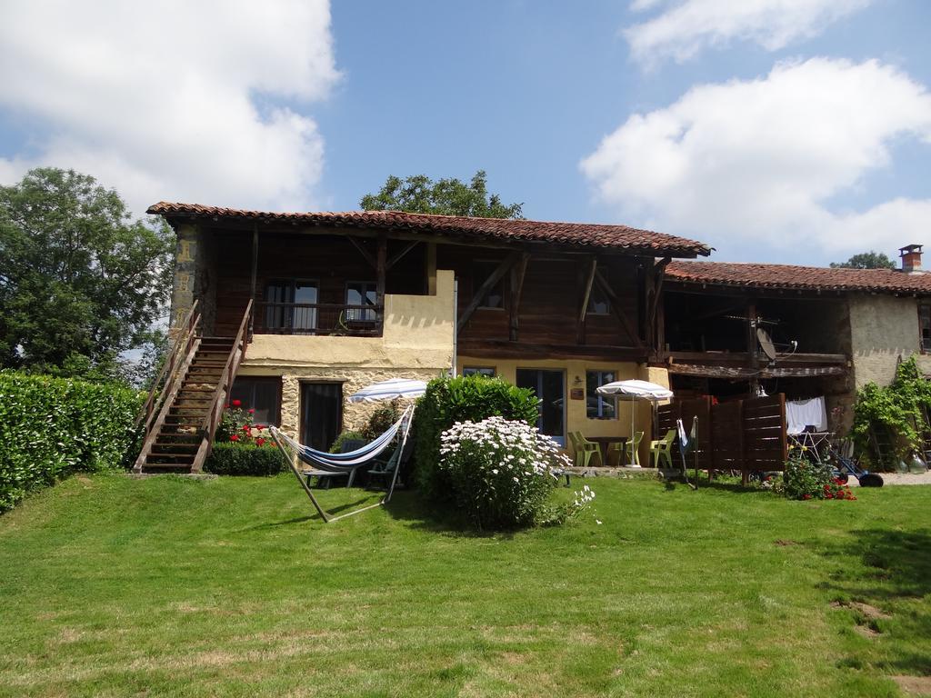 Gites Pyrenees Les Trois Montagnes Ganties Exterior photo