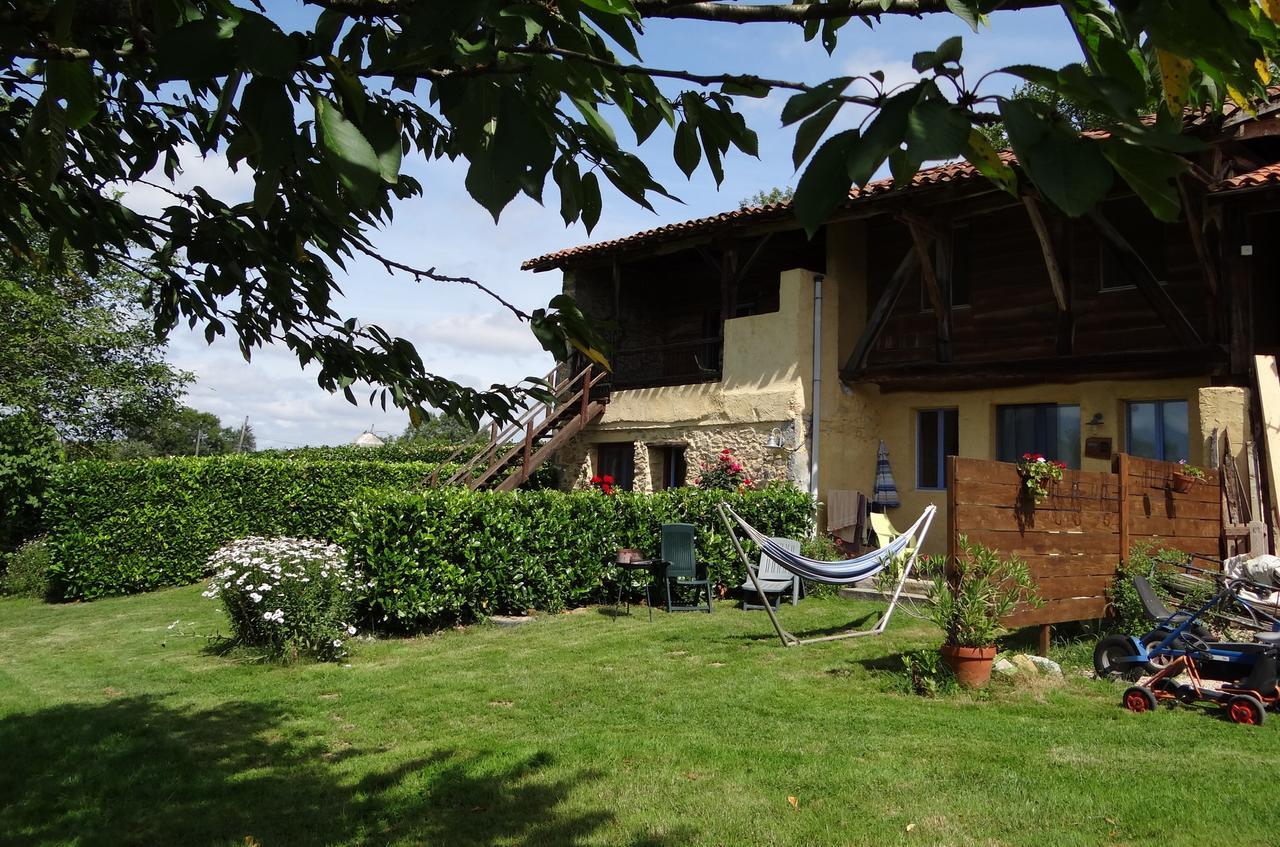 Gites Pyrenees Les Trois Montagnes Ganties Exterior photo